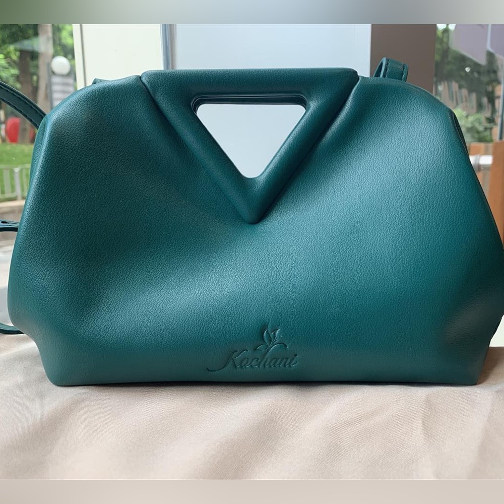 Kochani clutch or crossover bag (genuine leather) color is olive green